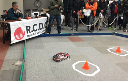 �e�N�j�b�N�}�g���N�X